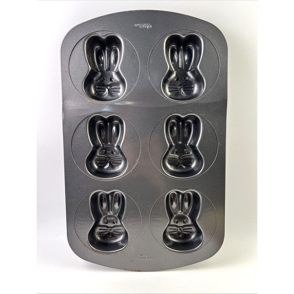 Wilton 3D Easter Baking Pan 6 Bunny's Heads